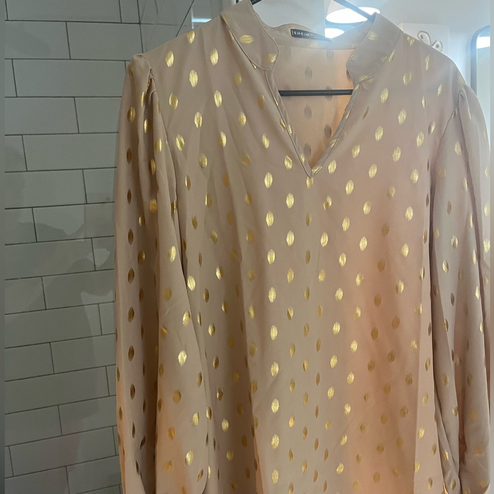 Shein Dress Size L in gold. Never worn, new.